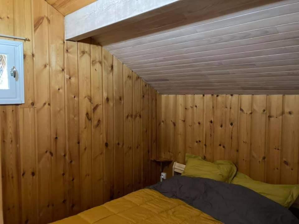 Maglines Apartment Vars  Luaran gambar